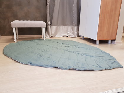 Natūralaus lino užklotas-kilimėlis "LAPAS", žalias