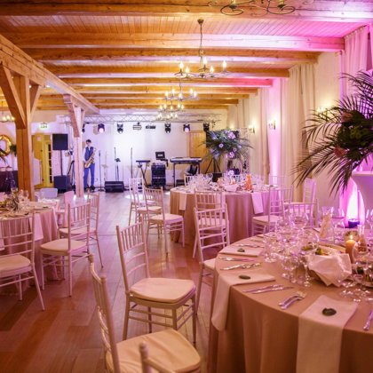 "Radviliškio malūno" pokilių salė. Interjero autorius: Erminijus Krasuckis