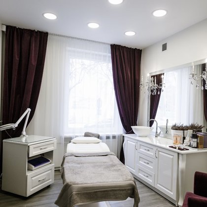 Grožio centras, Šiauliai. Interjero autorė: Agnė Petrylienė.